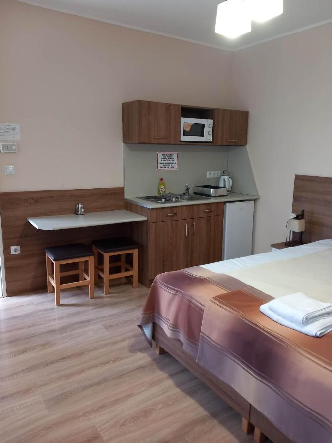 Hotel Kata Panzio Oroszlány Exteriér fotografie