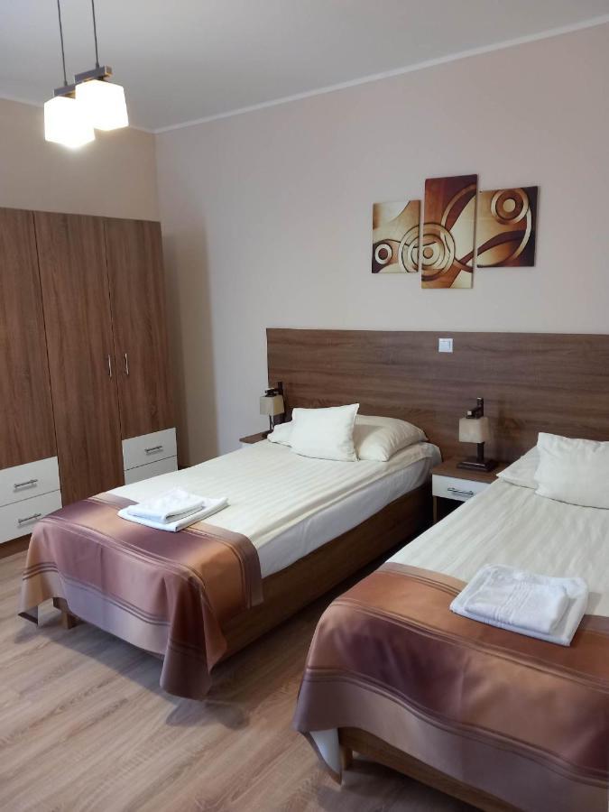 Hotel Kata Panzio Oroszlány Exteriér fotografie